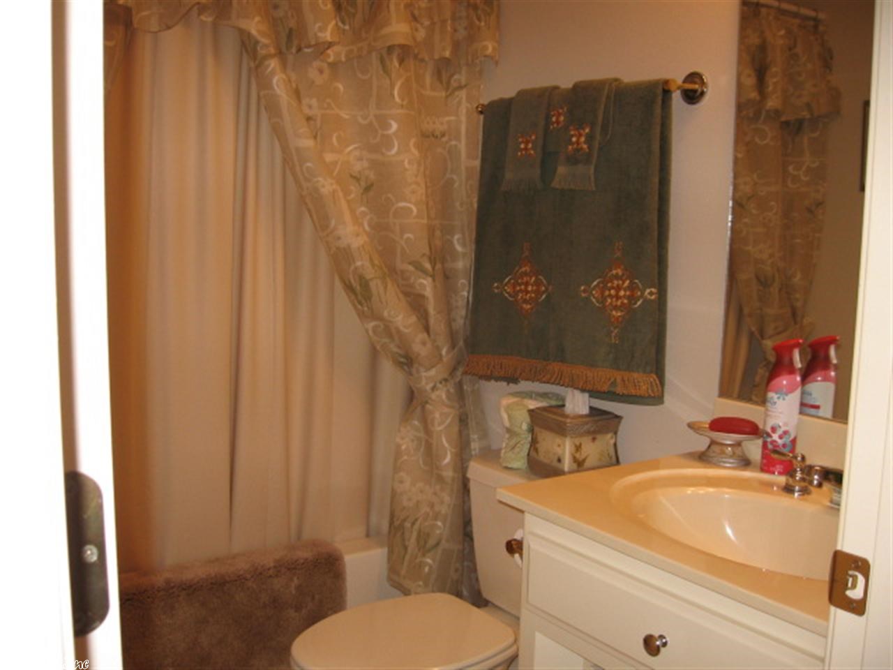 COUNTRY CLUB OF ARK THE - Residential