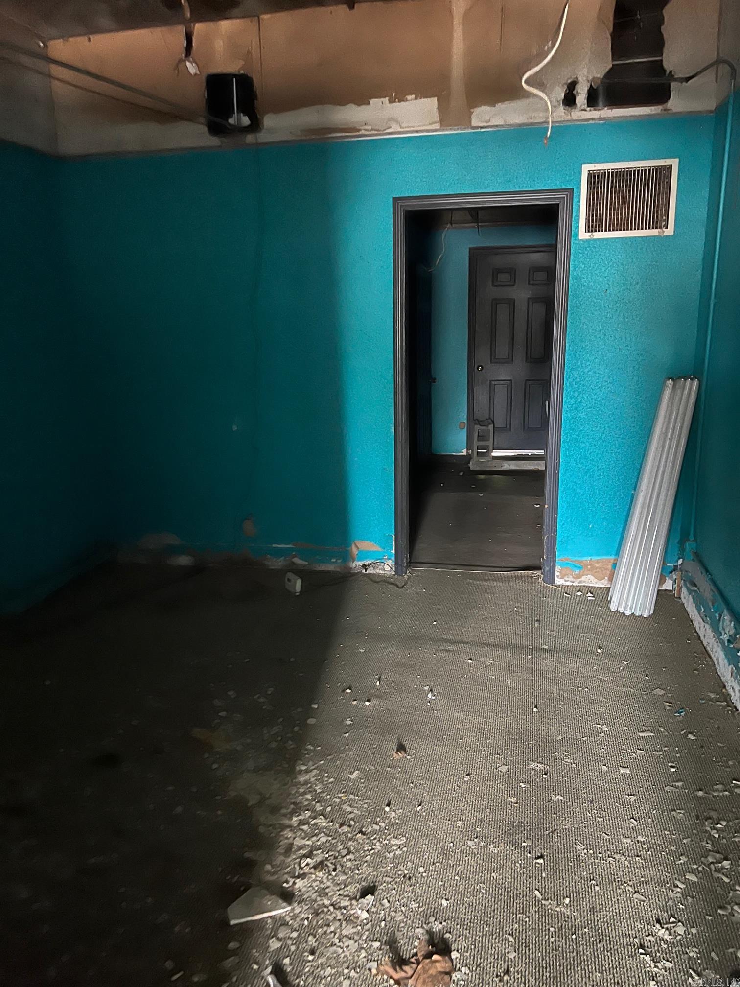 Not in List - Commercial Sale