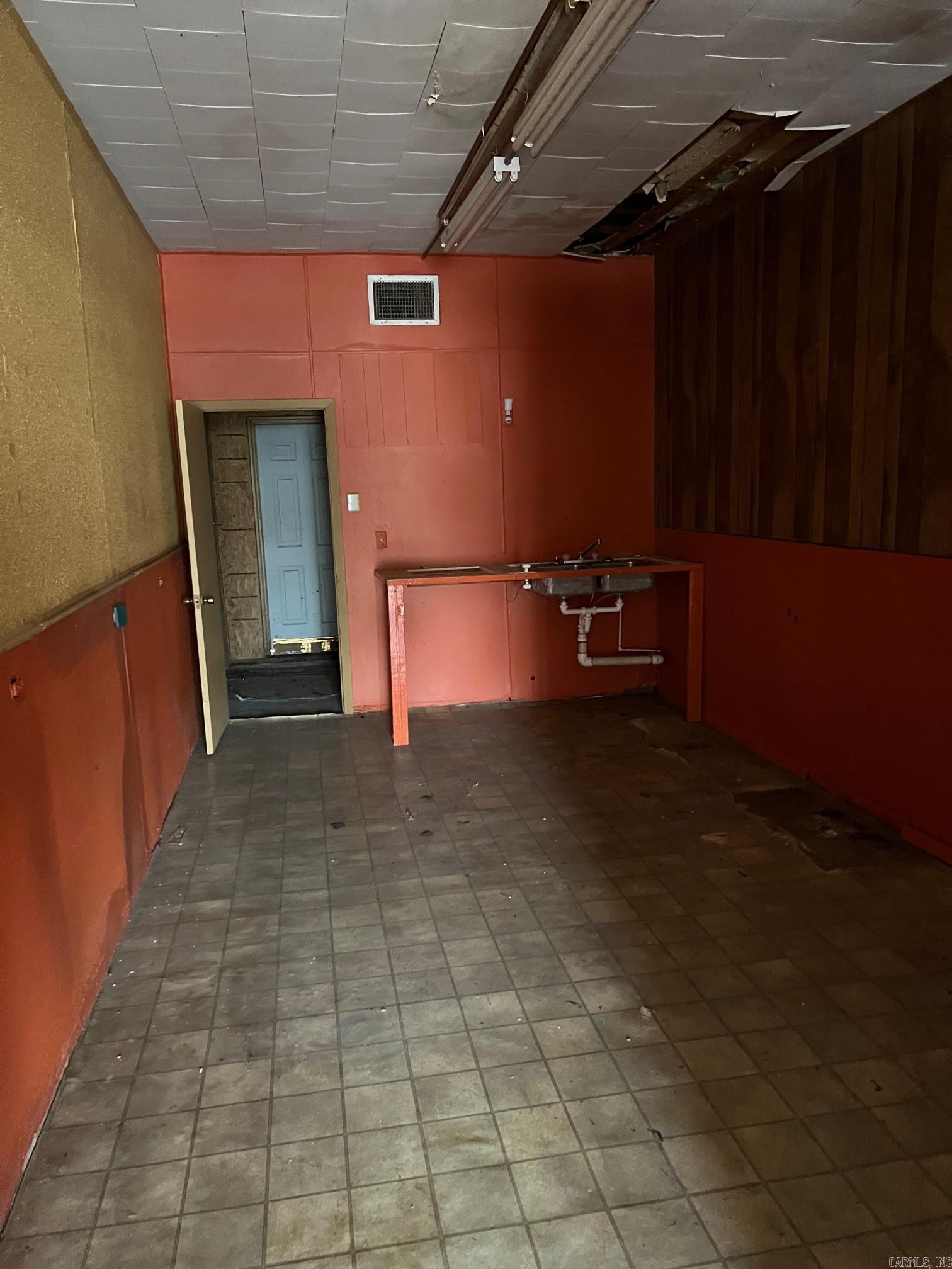 Not in List - Commercial Sale