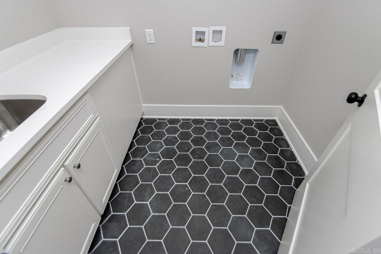 FIELDS OF HURRICANE LAKE ESTATES - Residential