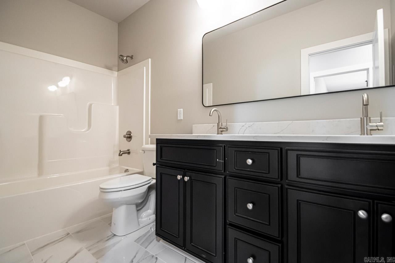 FIELDS OF HURRICANE LAKE ESTATES - Residential