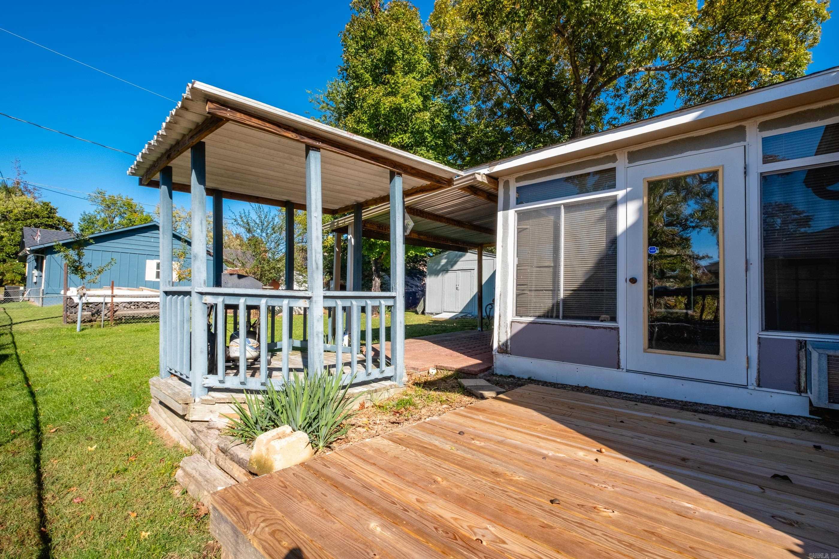 North Hills Manor - Residential