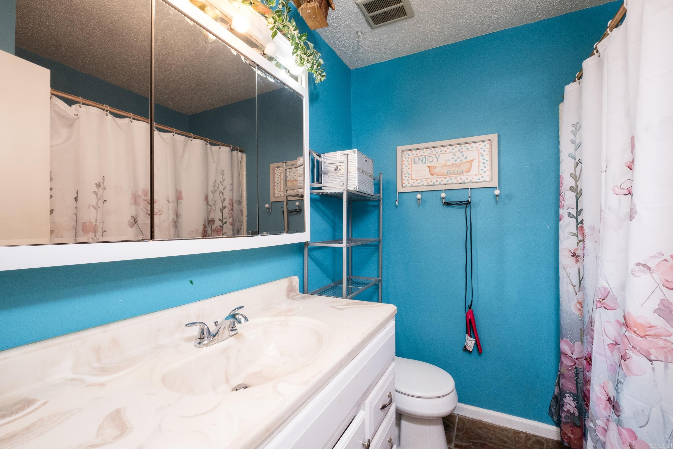 North Hills Manor - Residential