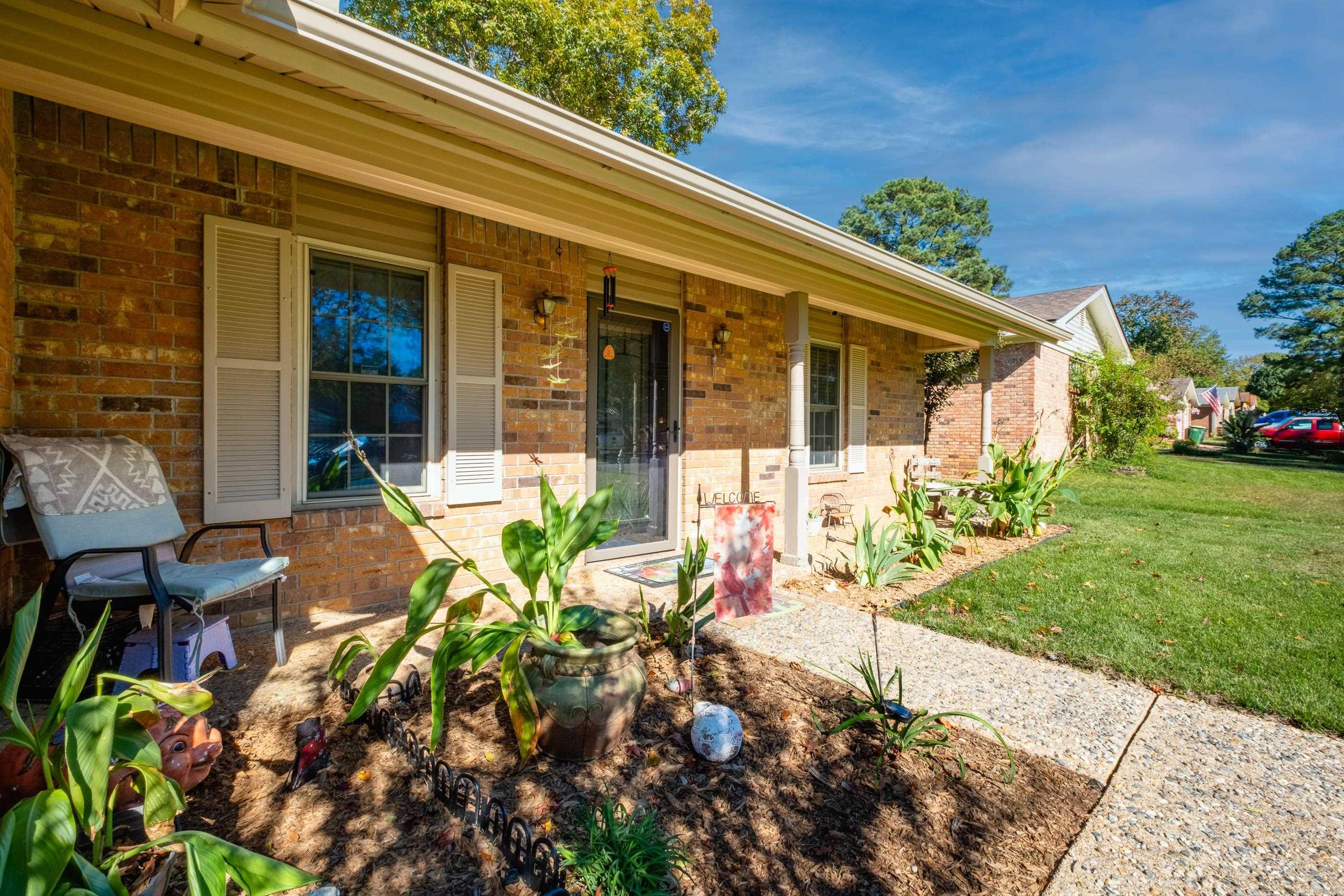 North Hills Manor - Residential