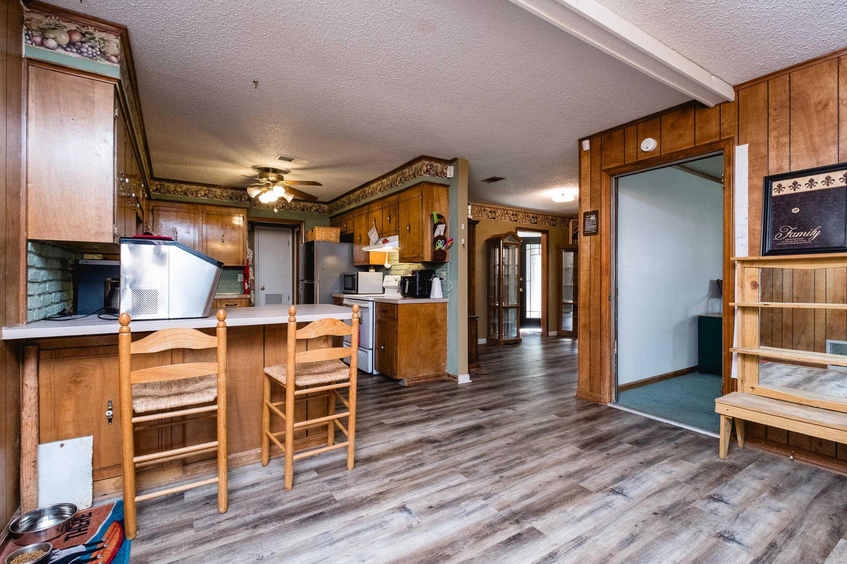 North Hills Manor - Residential