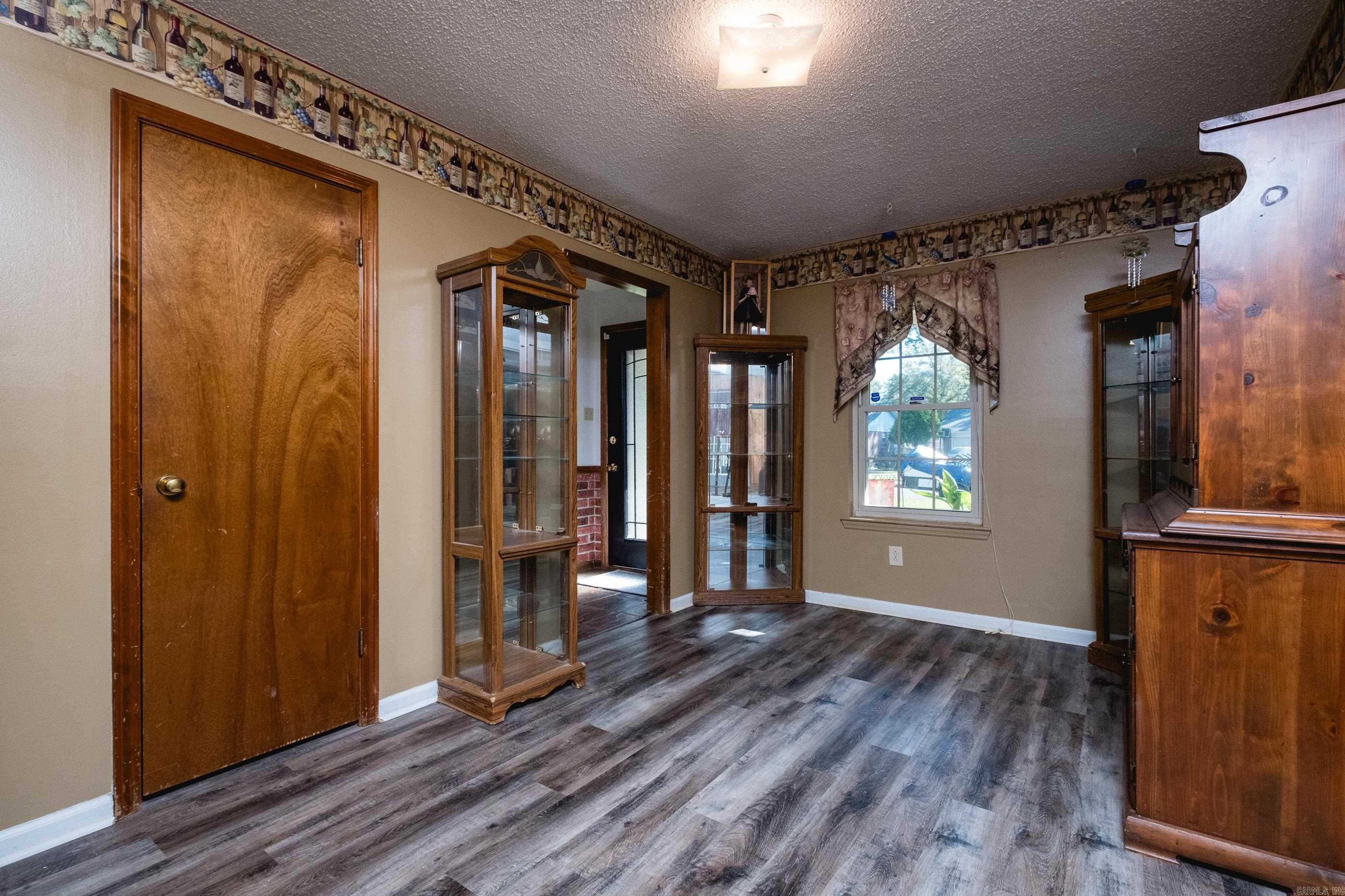 North Hills Manor - Residential