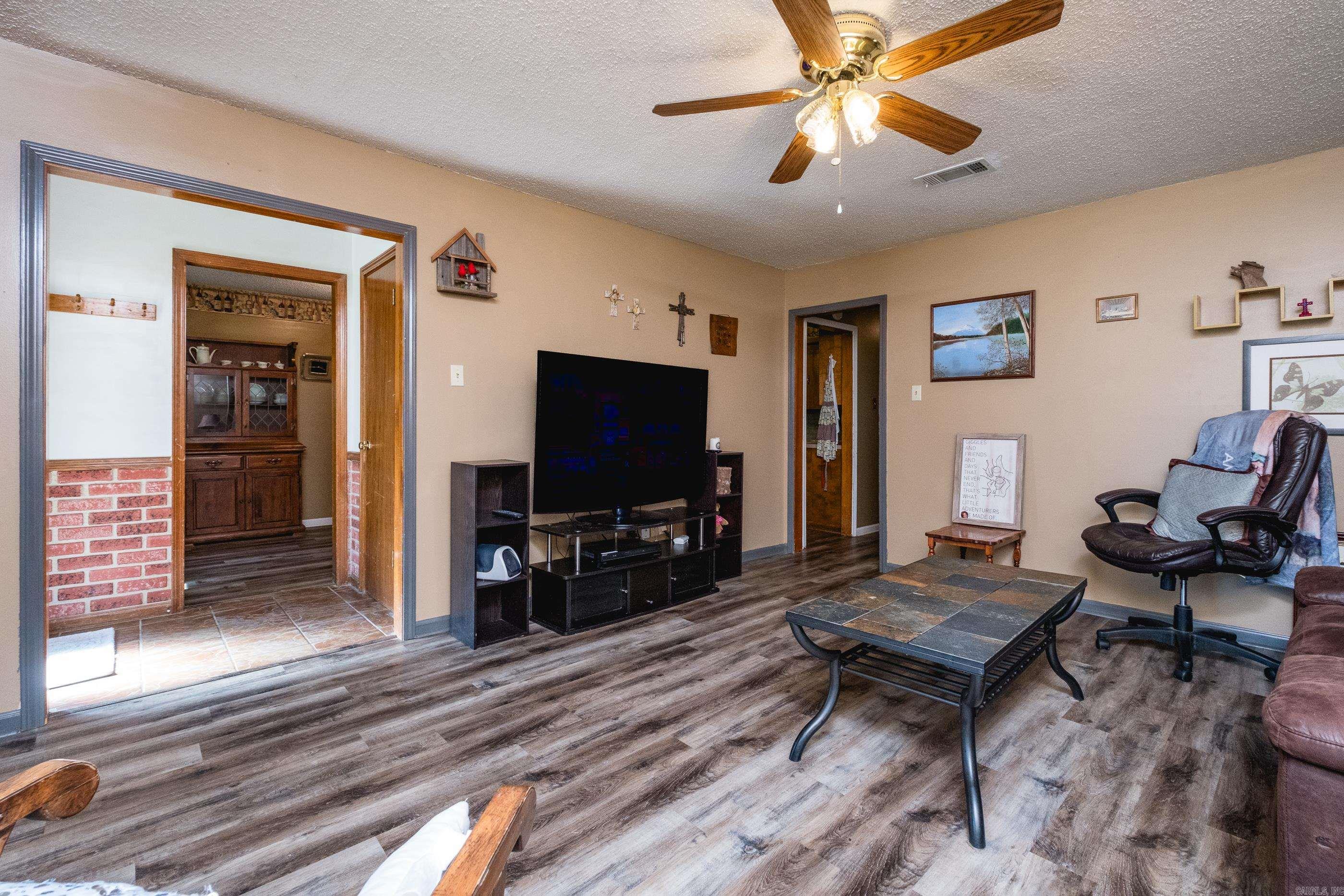 North Hills Manor - Residential