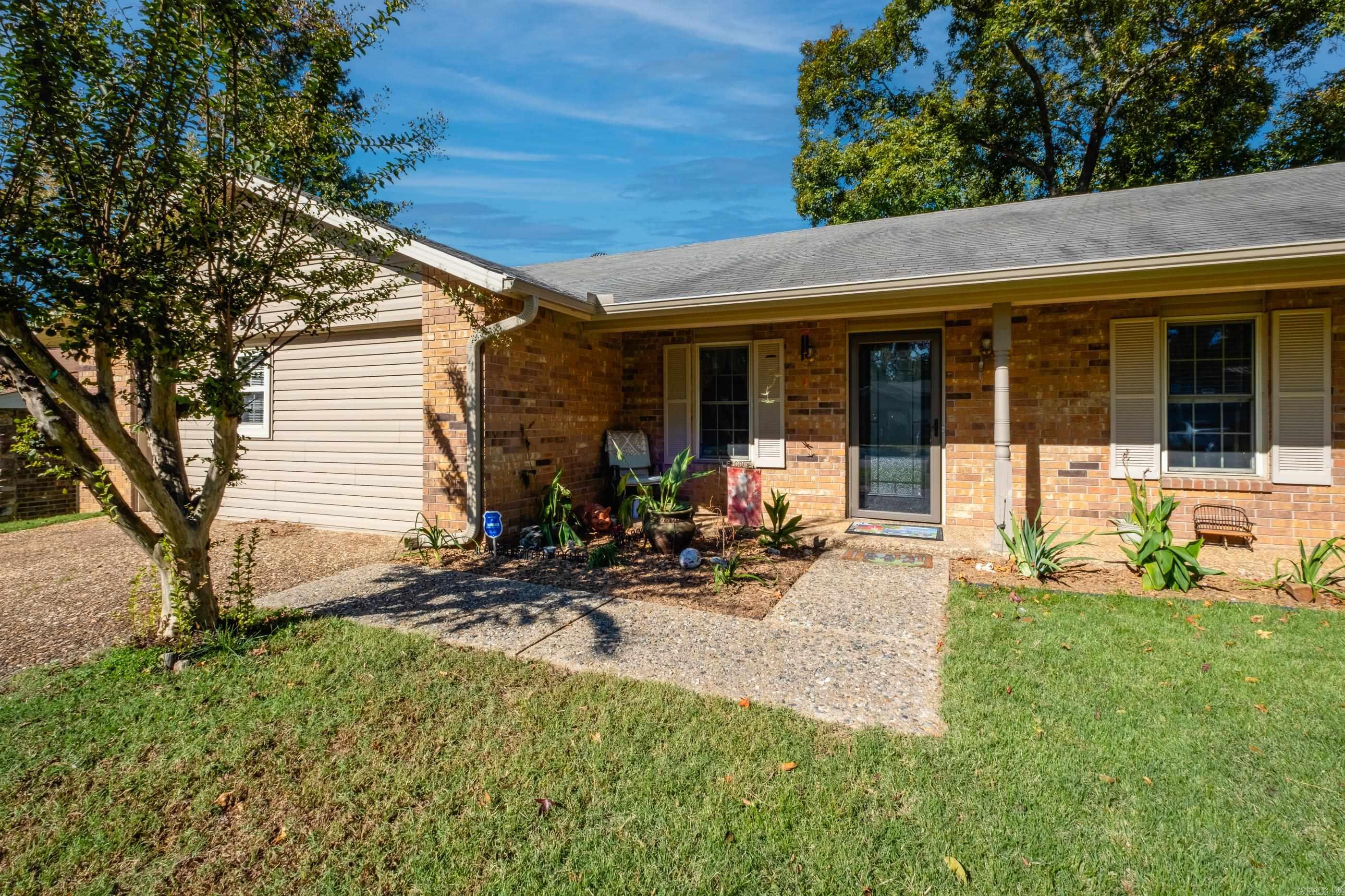 North Hills Manor - Residential