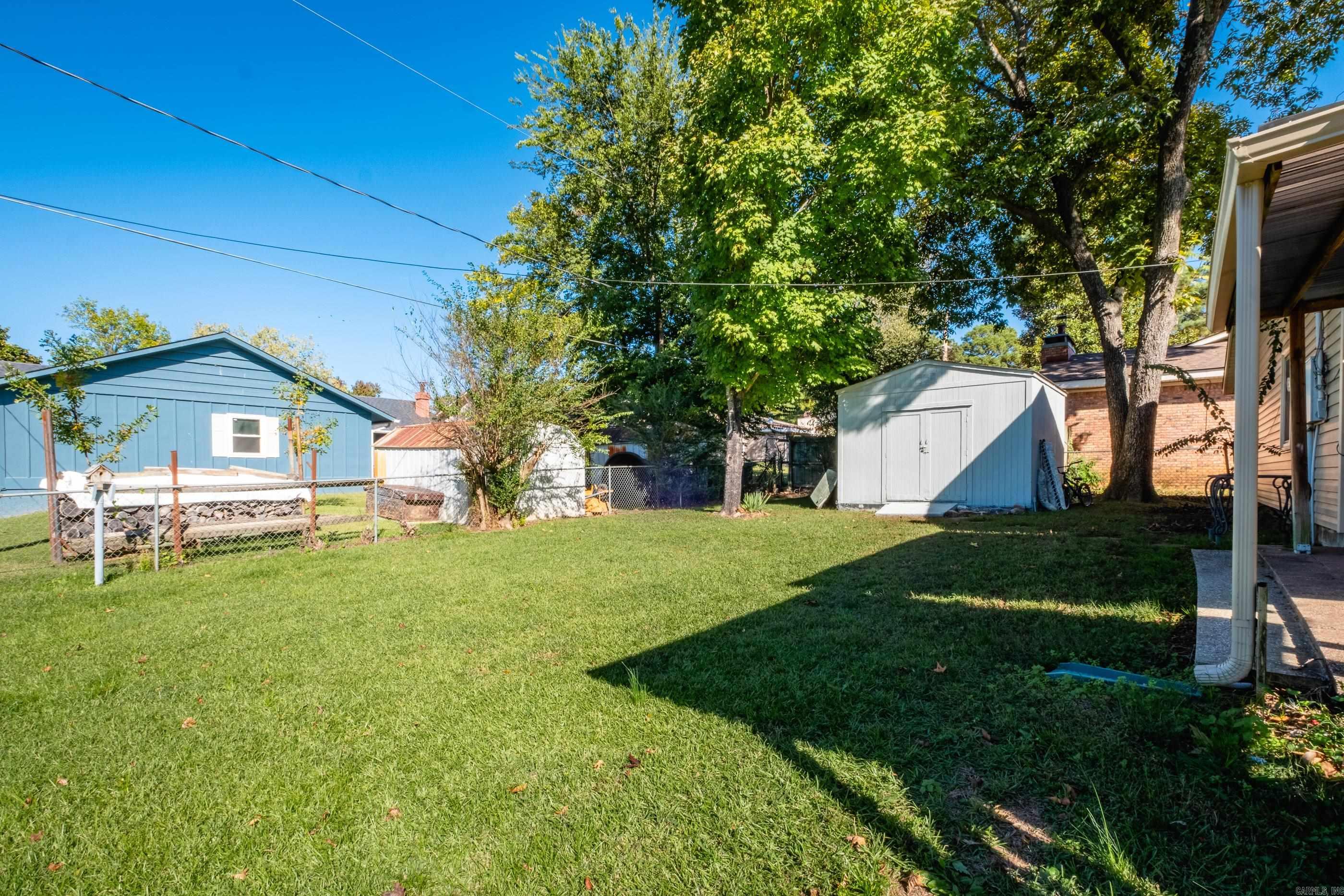 North Hills Manor - Residential