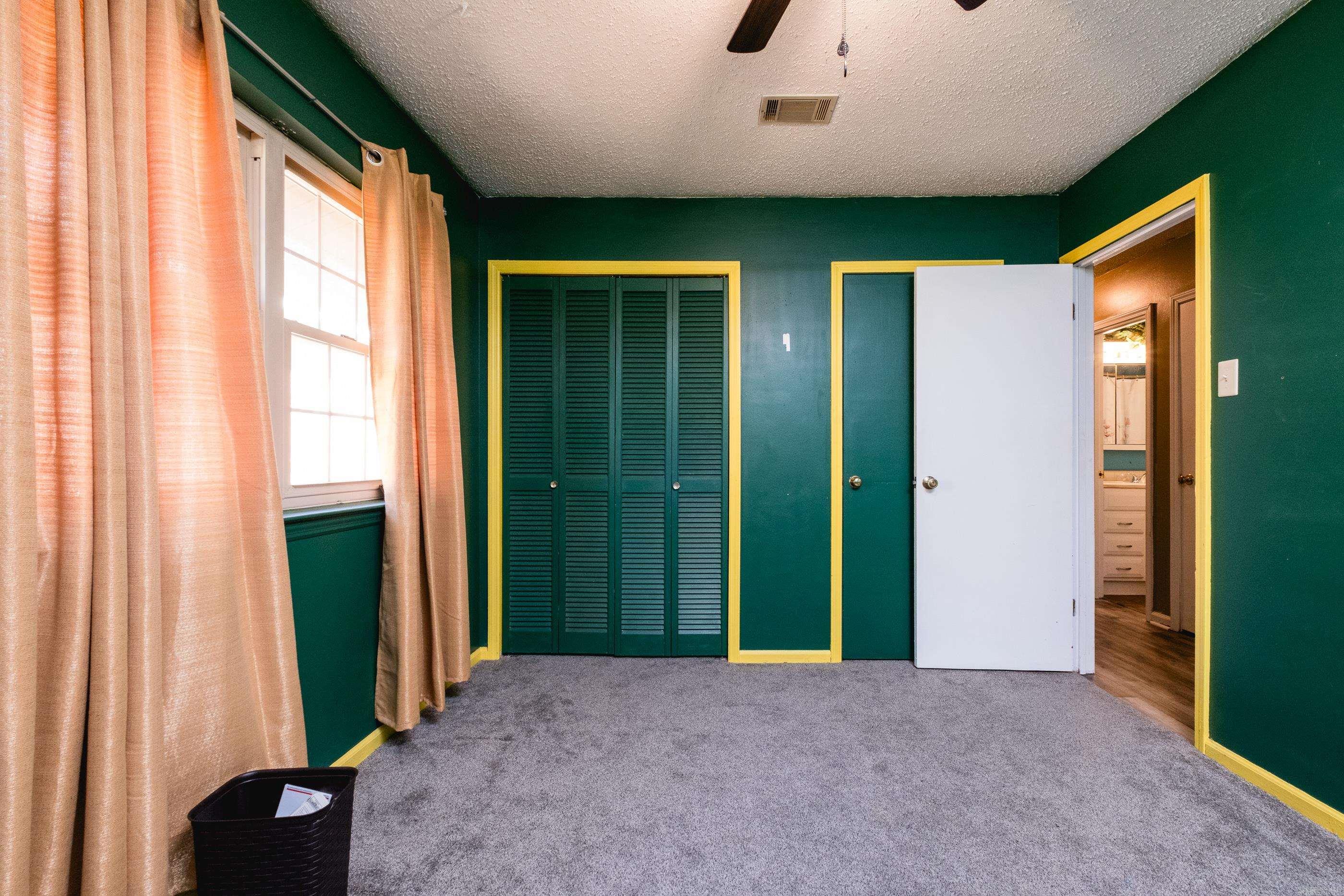 North Hills Manor - Residential