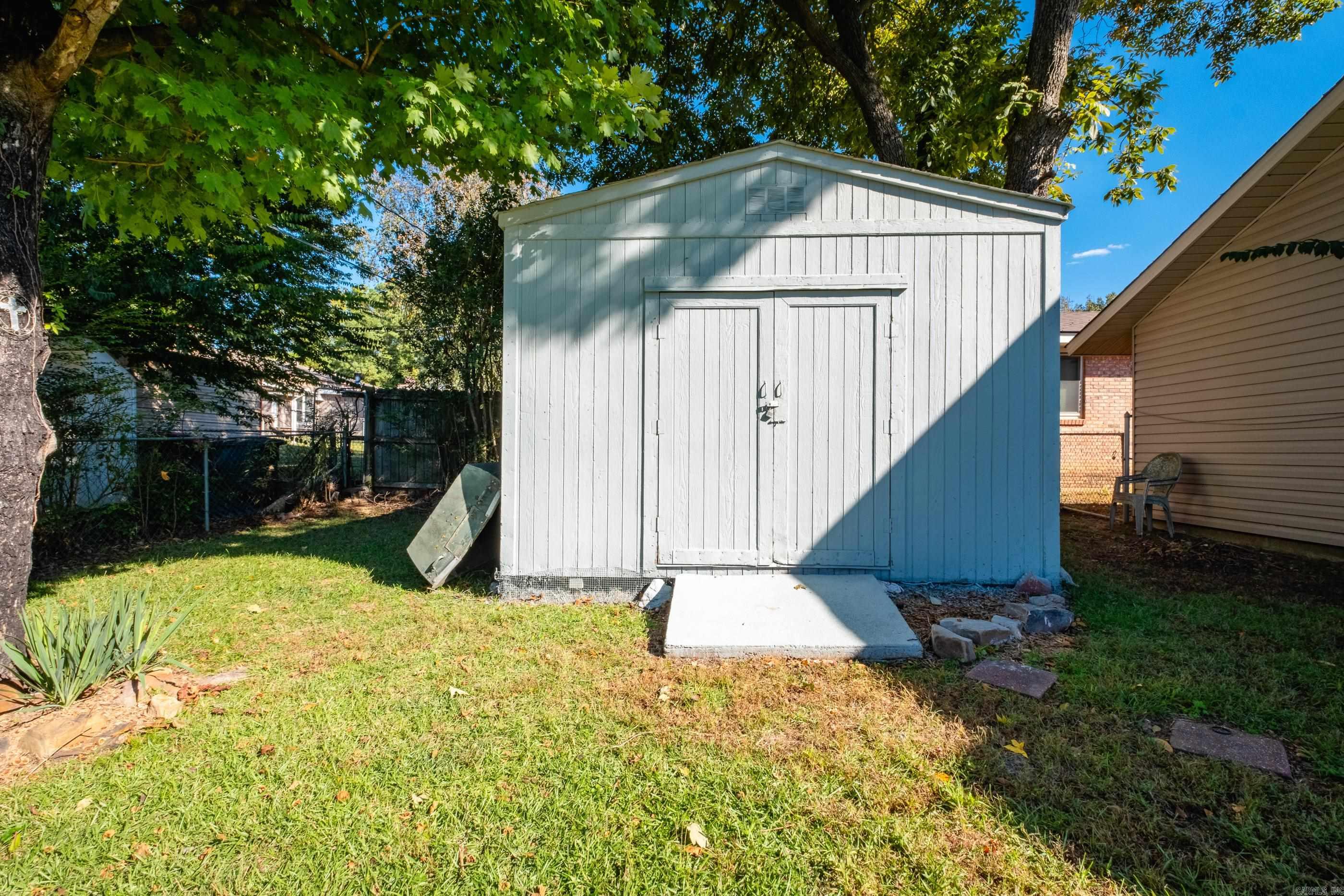 North Hills Manor - Residential