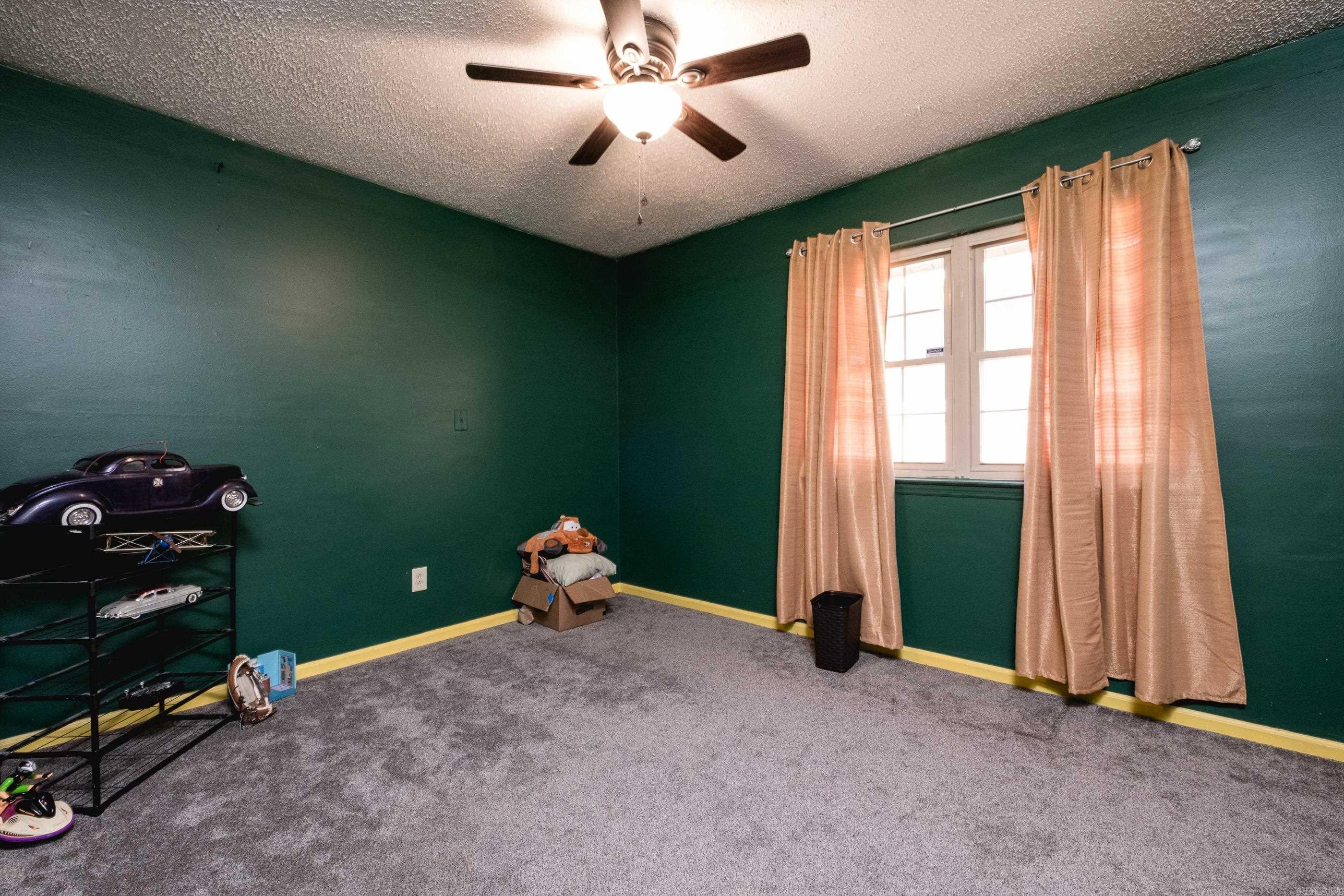 North Hills Manor - Residential