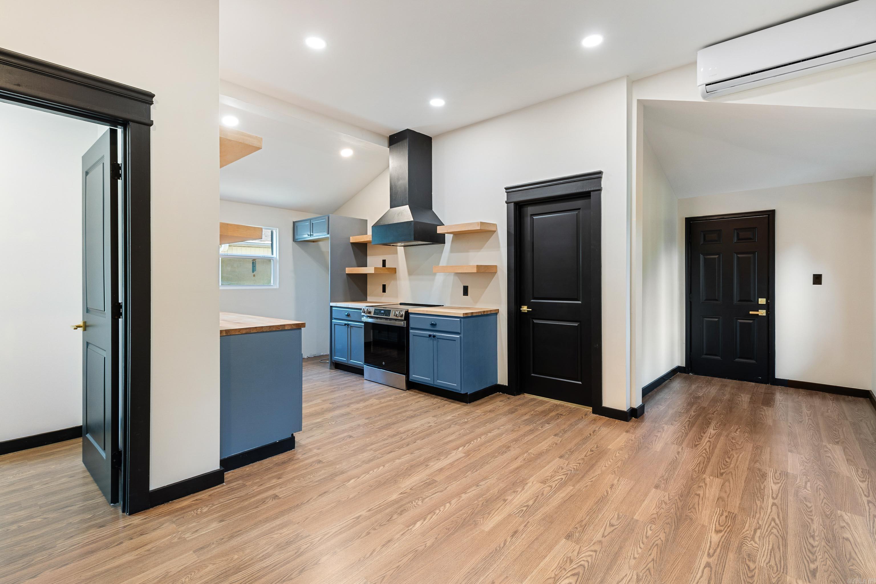 RAPLEY EST - Residential