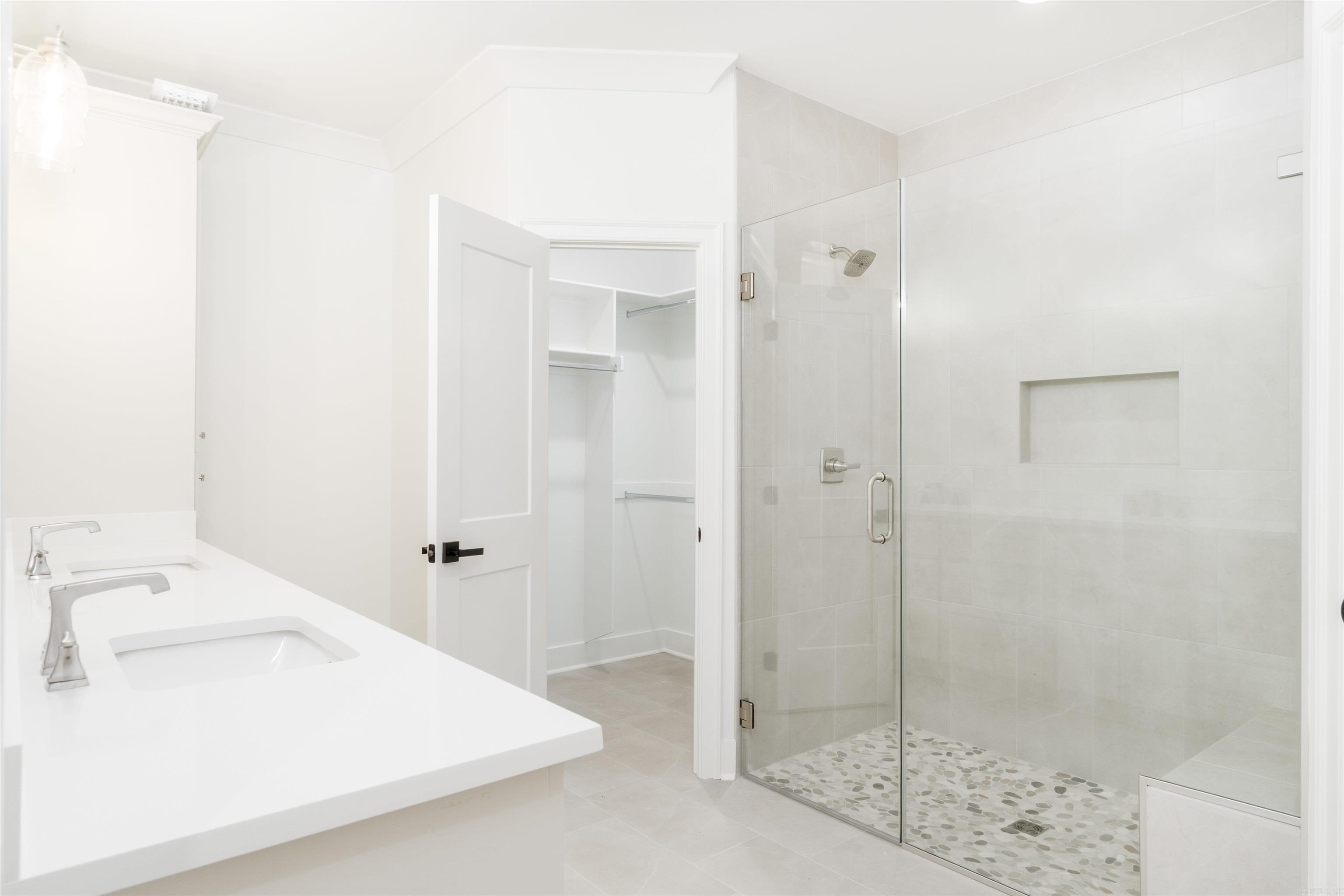 PACIFICA - Residential