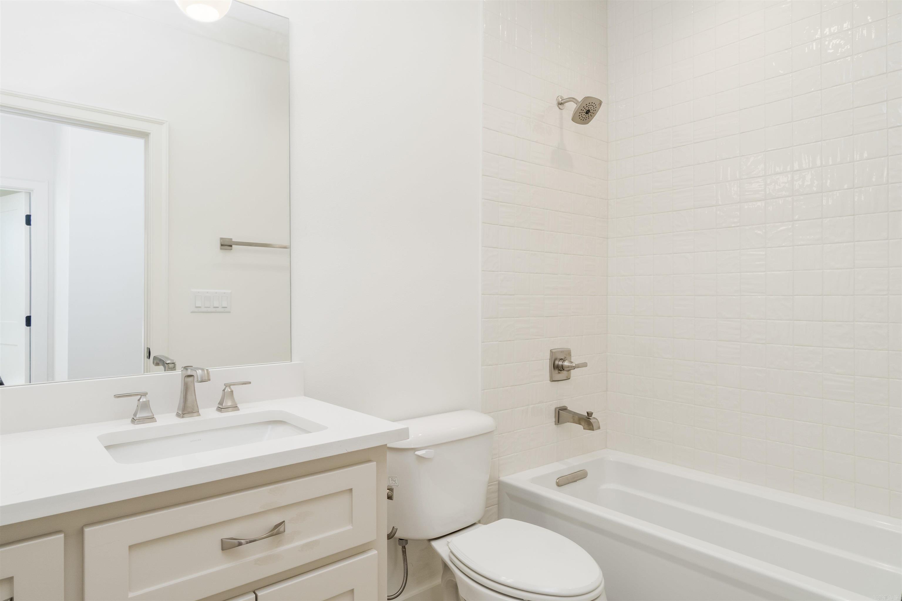 PACIFICA - Residential