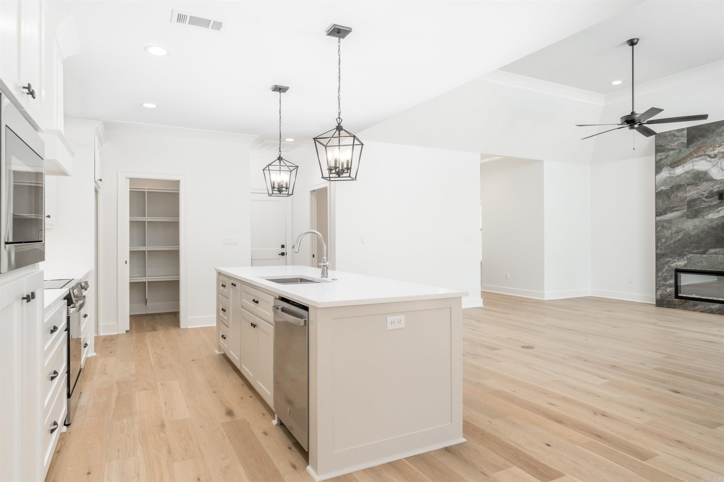 PACIFICA - Residential