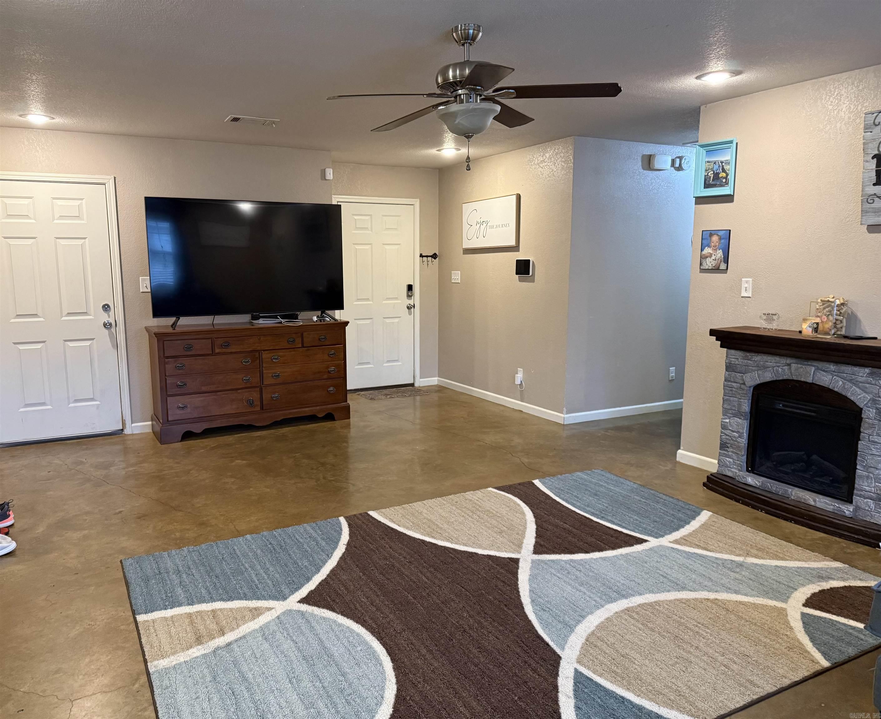 Donlee Ridge - Residential