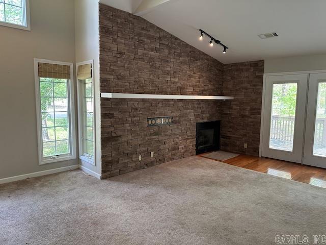 CASTLE RIDGE - Residential