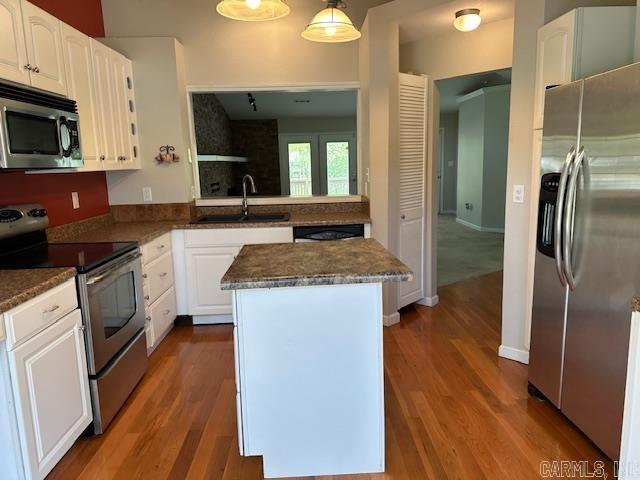 CASTLE RIDGE - Residential