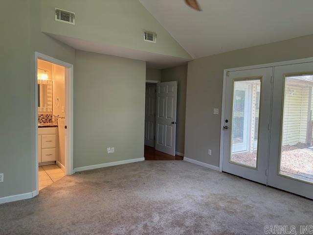 CASTLE RIDGE - Residential