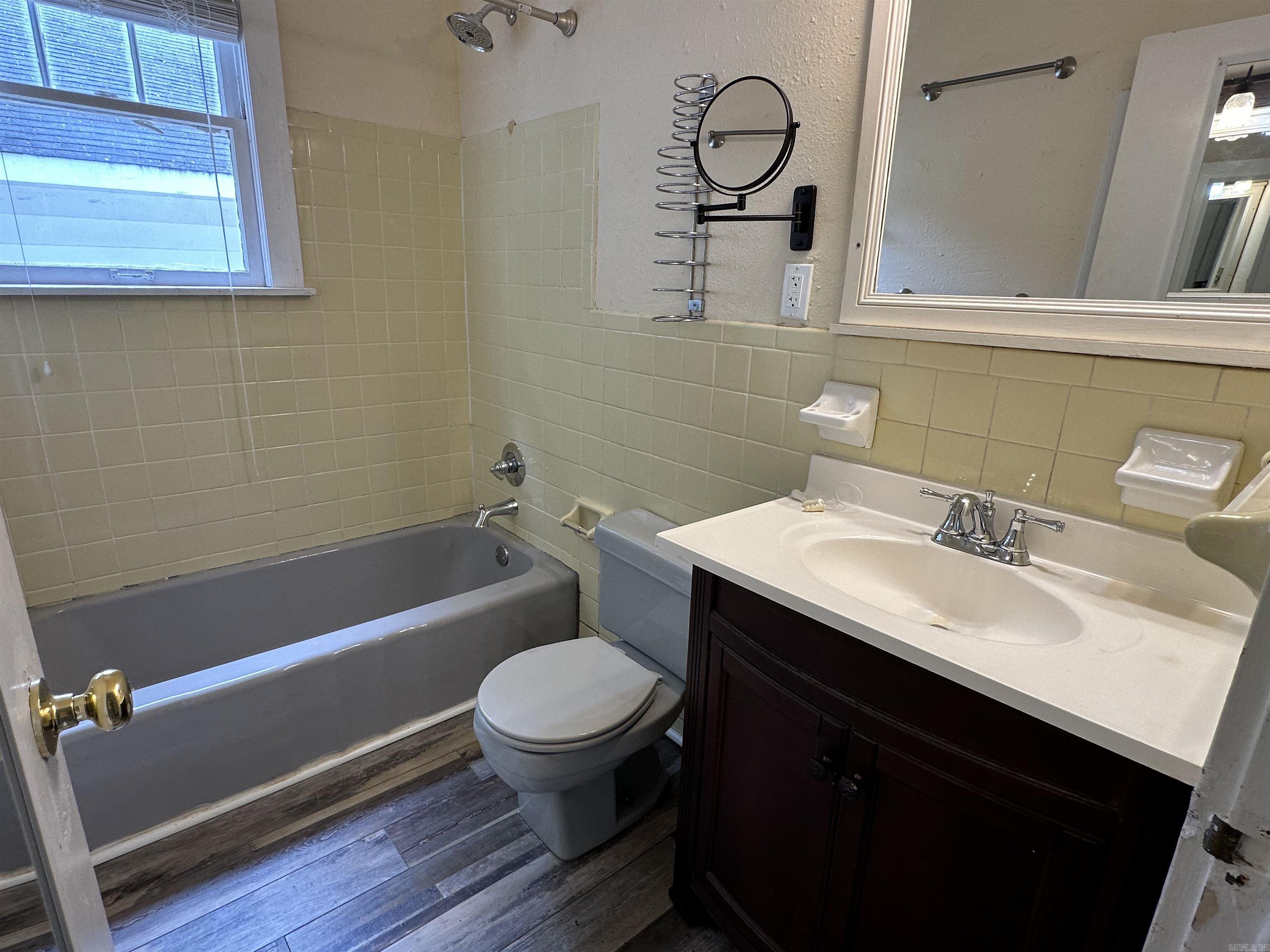 Fleming & Bradford - Residential Lease