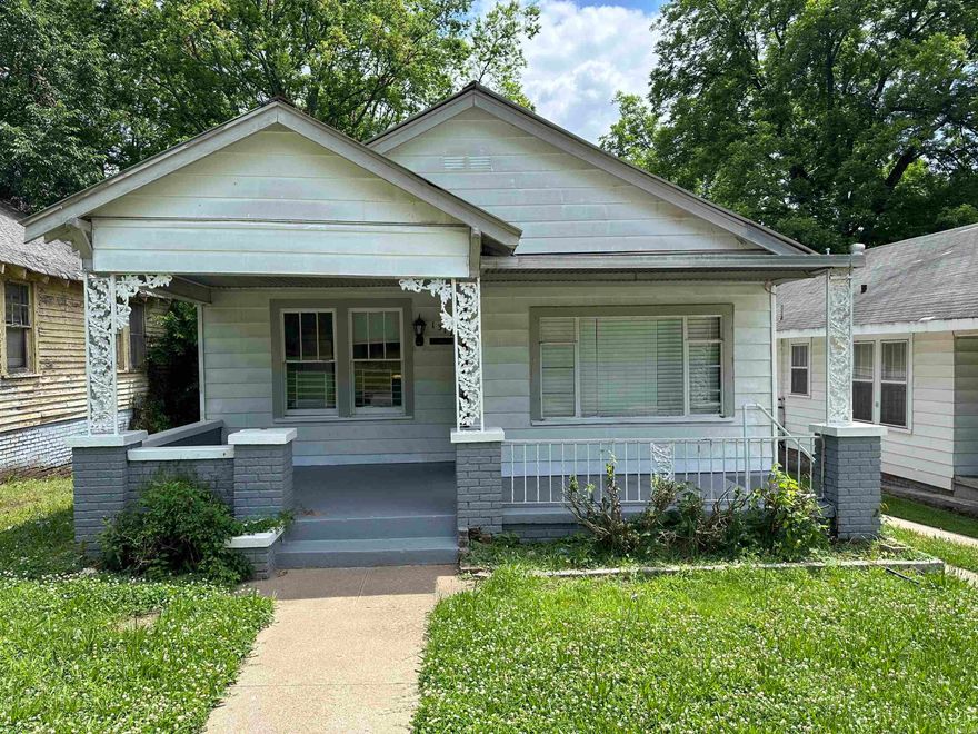 Discover this newly renovated 4-bedroom, 2-bath home in the heart of Little Rock. With brand new flooring and countertops, and numerous other updates, this house offers modern comfort and style. Enjoy your mornings on the spacious front porch, sipping coffee and listening to the birds, or catch up with friendly neighbors. Located just minutes from the vibrant SOMA area, this home combines convenience with charm. Schedule a tour today to see if this beautiful house is your next home.
