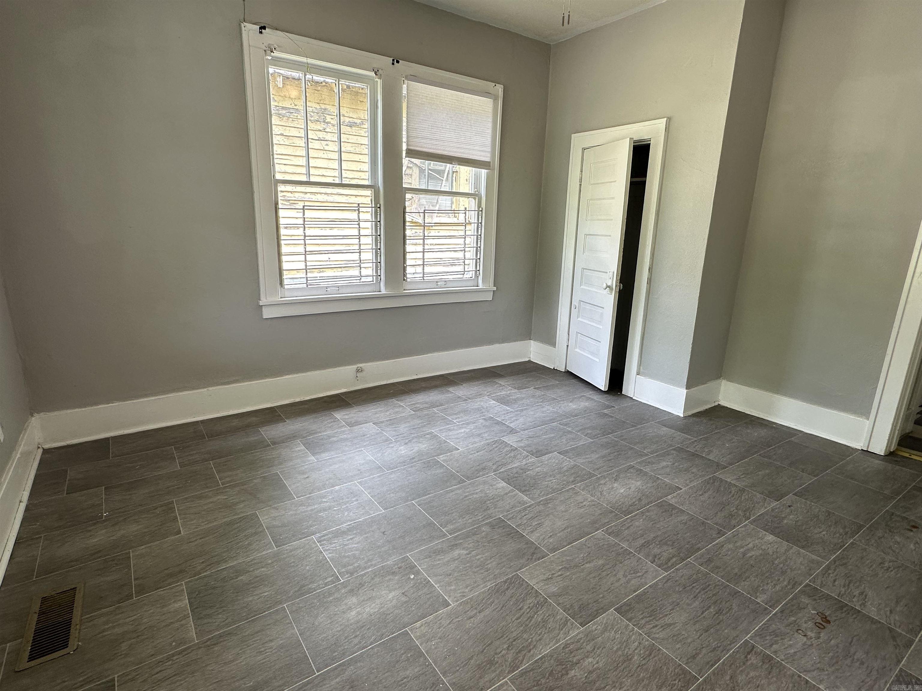 Fleming & Bradford - Residential Lease