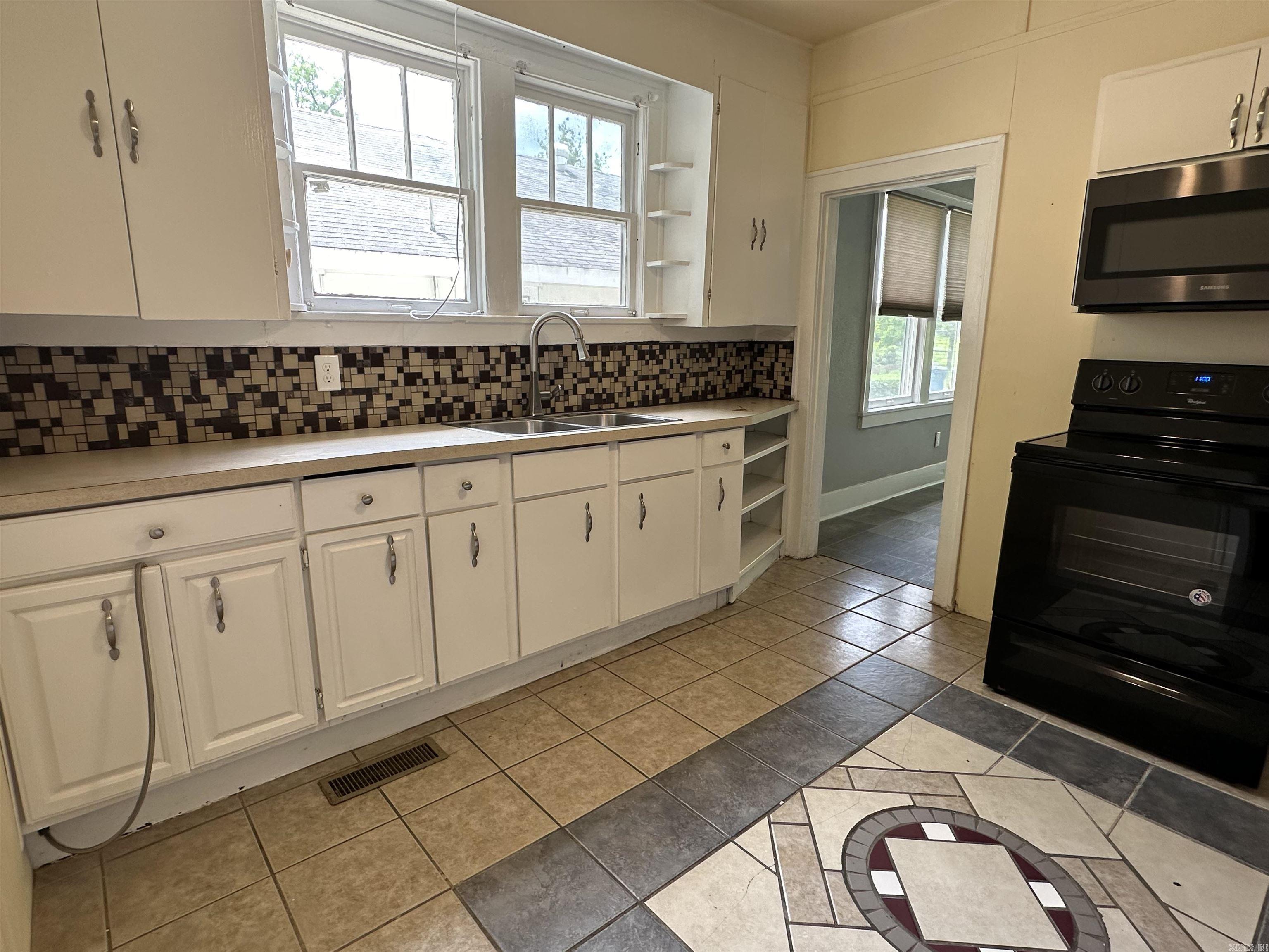 Fleming & Bradford - Residential Lease