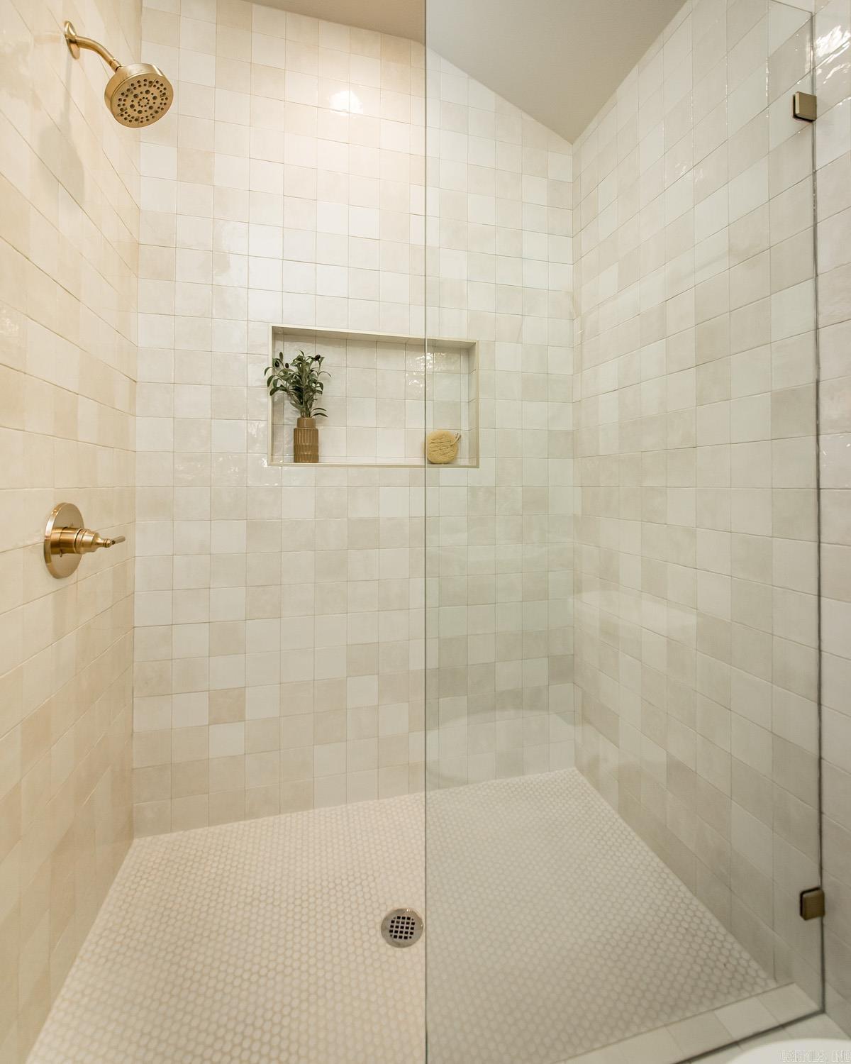 MIDLAND HILLS - Residential