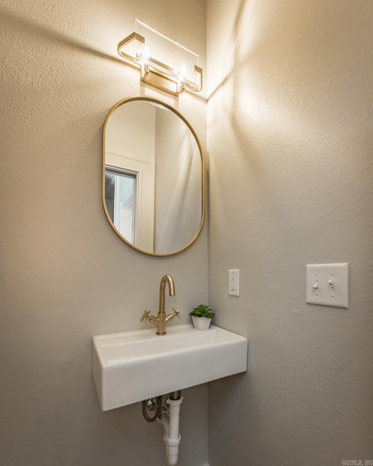 MIDLAND HILLS - Residential