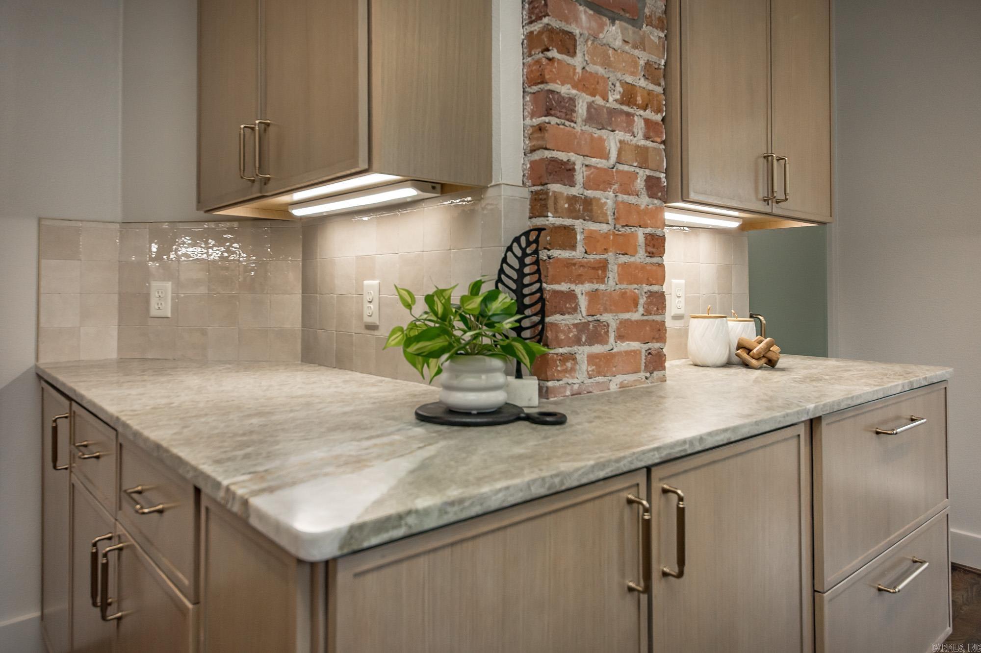 MIDLAND HILLS - Residential