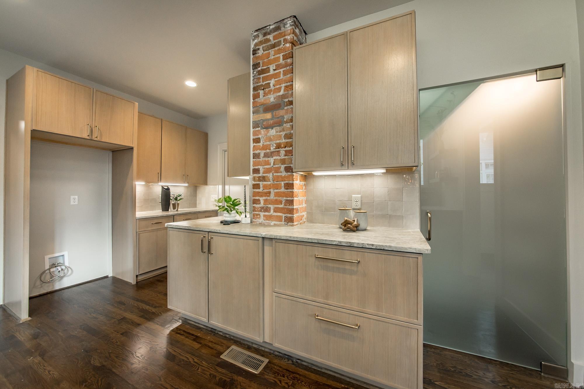 MIDLAND HILLS - Residential