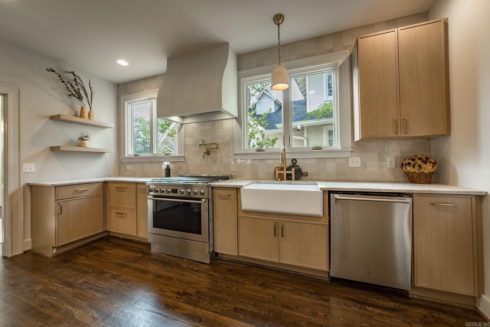 MIDLAND HILLS - Residential