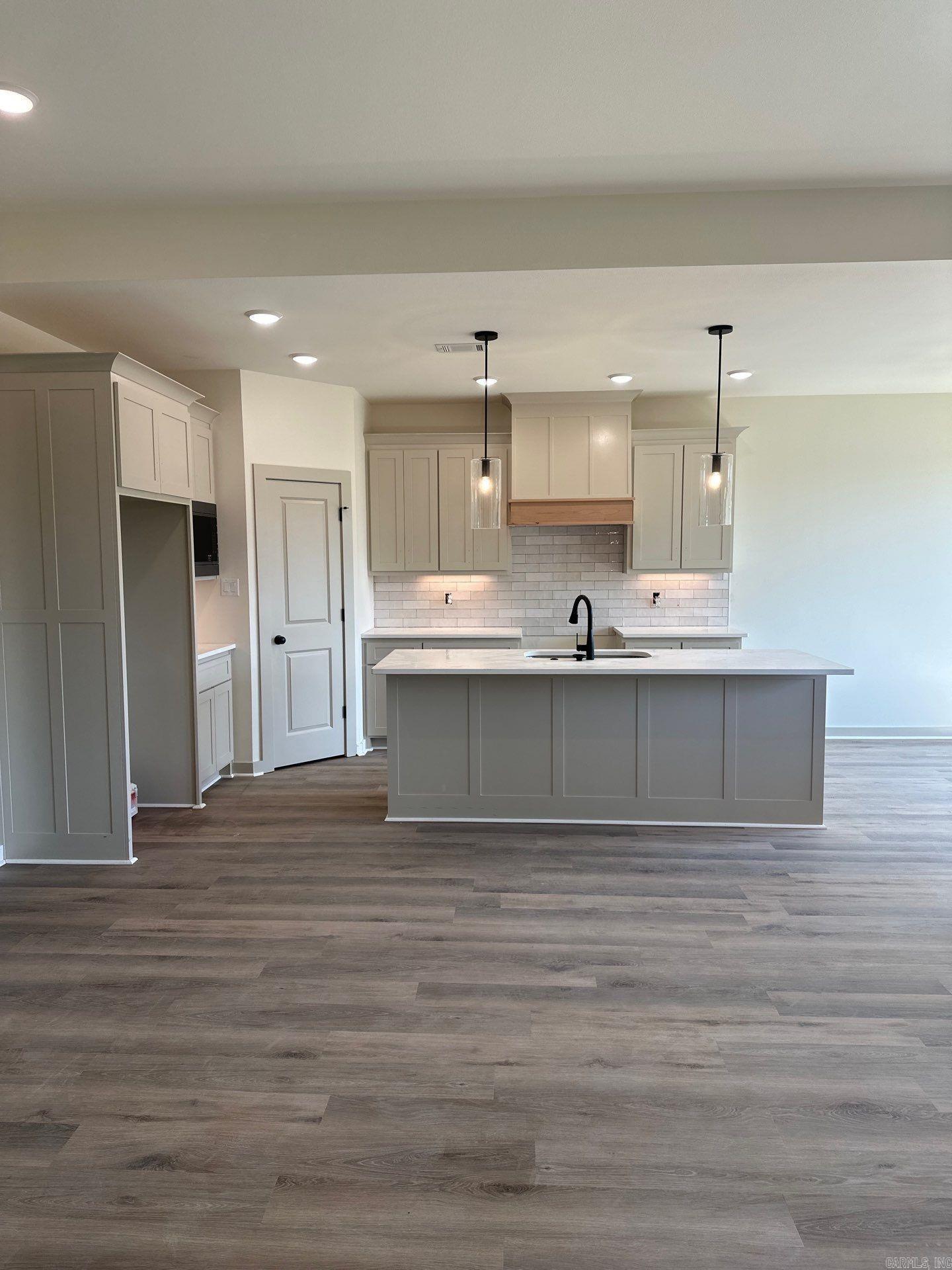 NORTHSHORE RIDGE - Residential