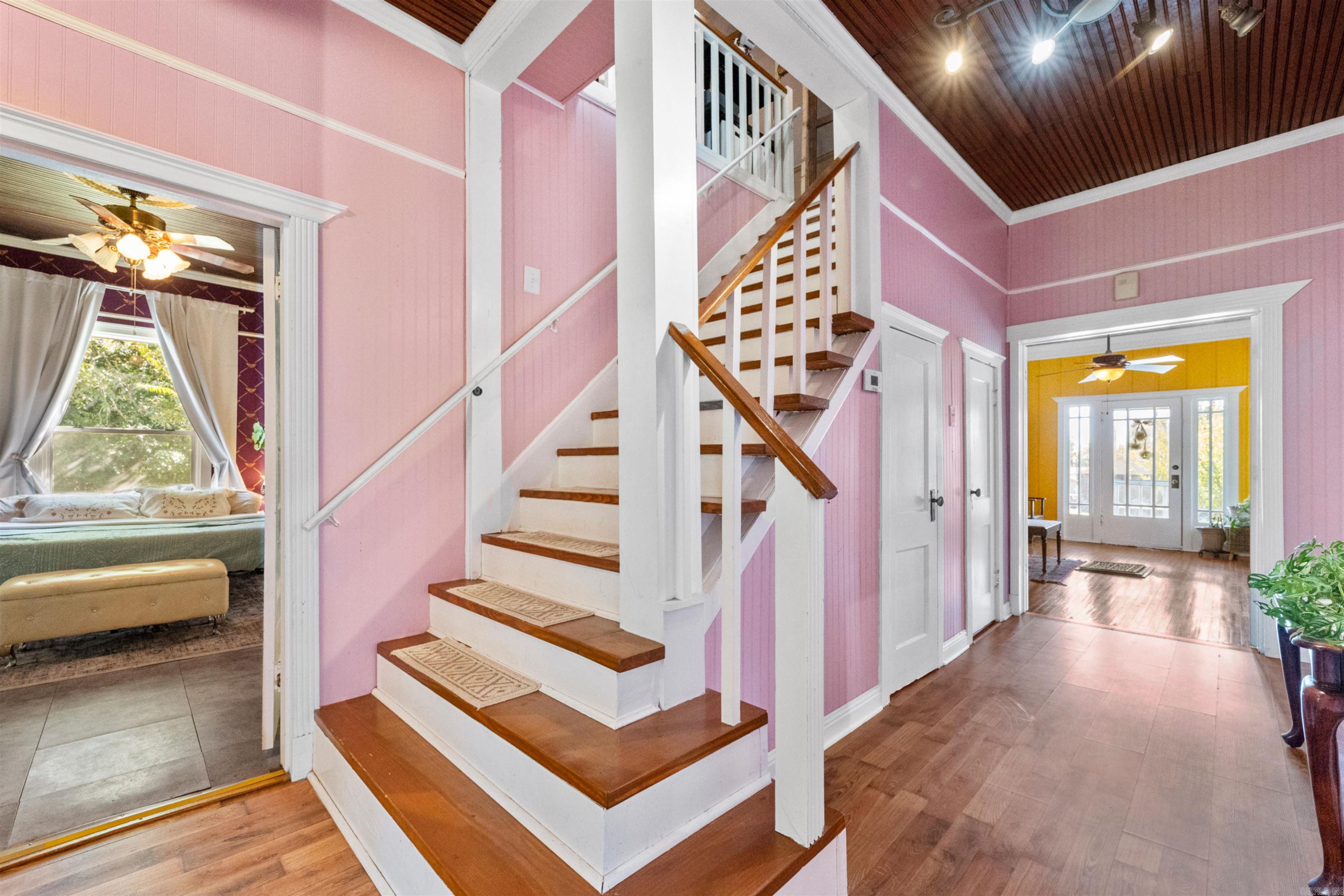 EL PASO (TOWN OF) - Residential