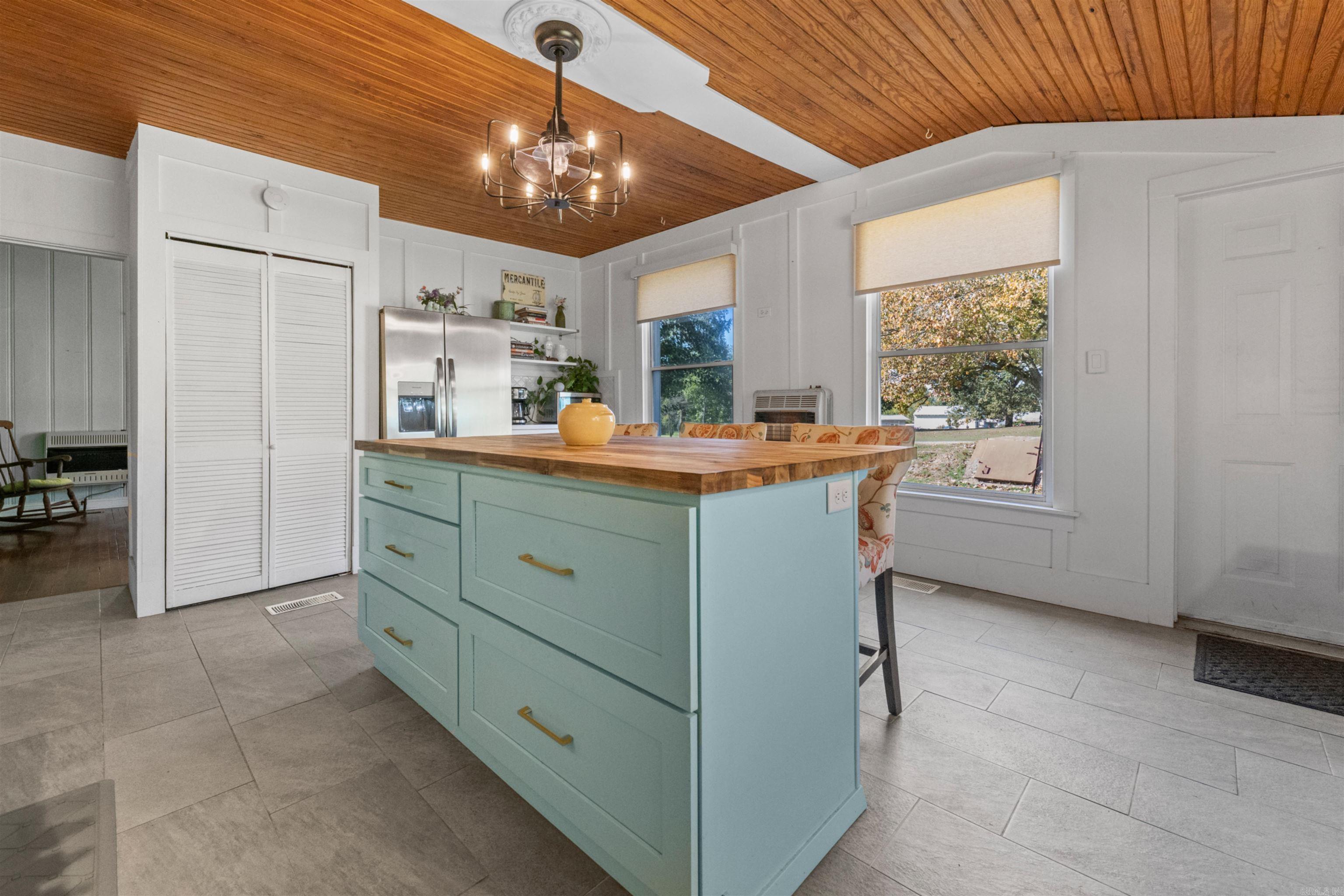 EL PASO (TOWN OF) - Residential