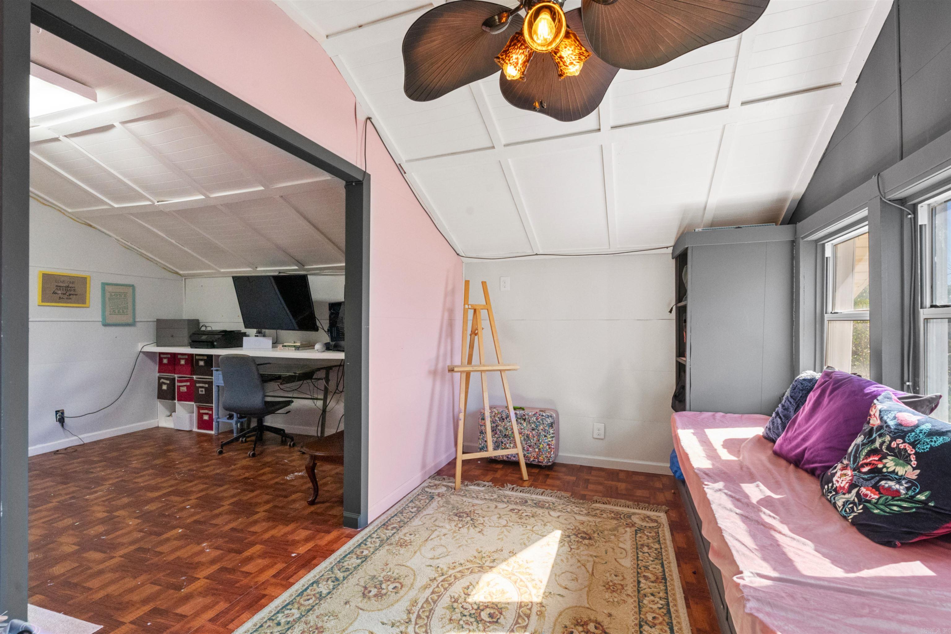 EL PASO (TOWN OF) - Residential