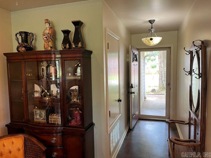 CRYSTAL VALLEY MANOR - Residential