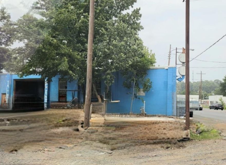 Commercial Lot Zoned C3, With Heavy Traffic Flow.  Cleared And Waiting For Your Business. AGENTS SEE REMARKS!