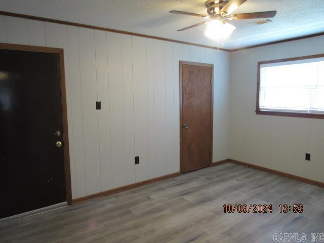 College Oak - Residential Lease