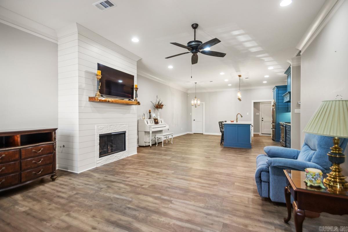 PARKSIDE ADDITION - Residential