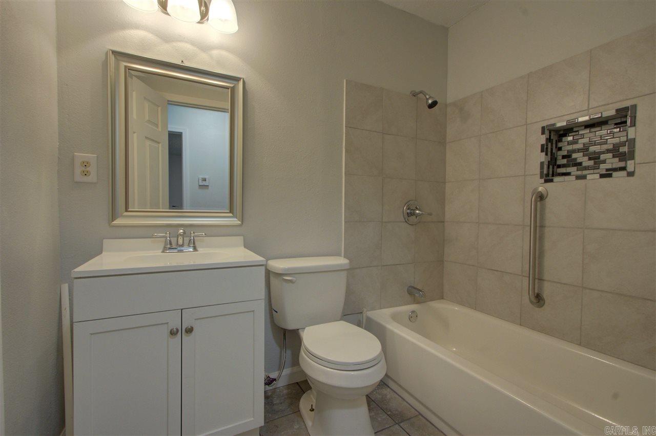 Garland Riverview - Residential Lease