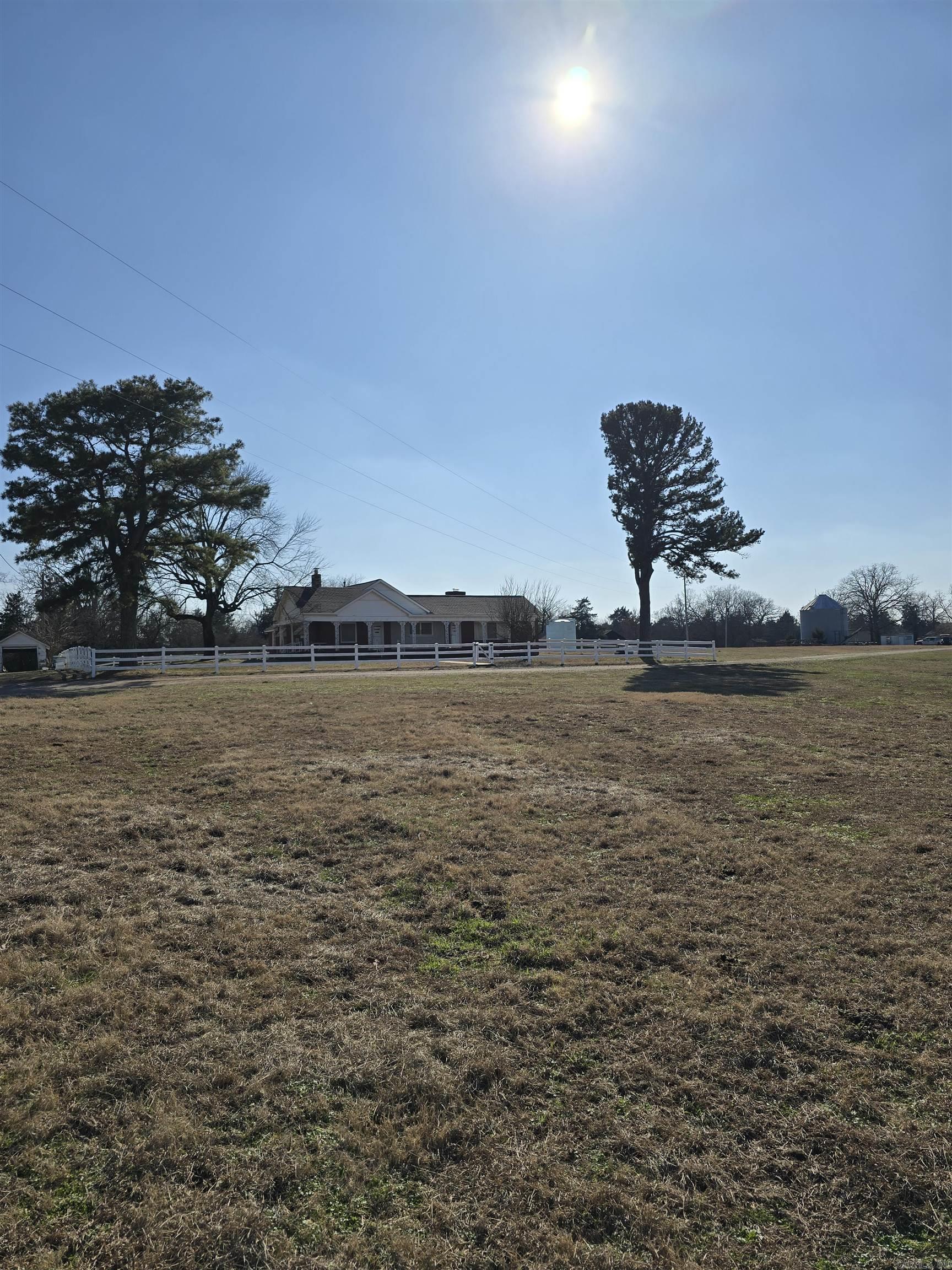 SOUTHSIDE M&B - Land