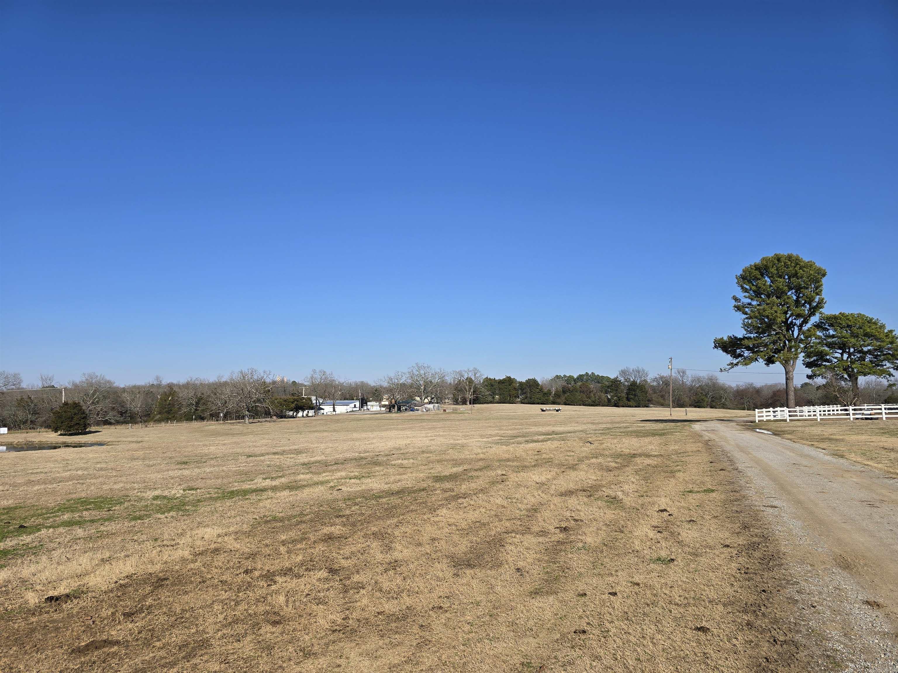 SOUTHSIDE M&B - Land