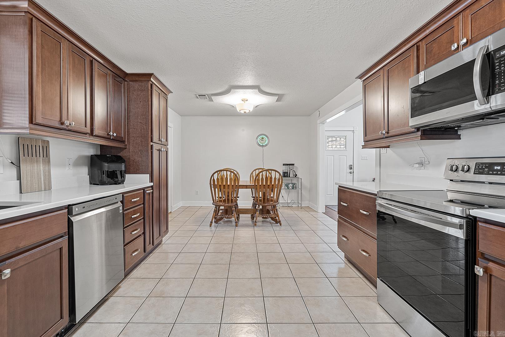 Quail Meadows 2nd - Residential