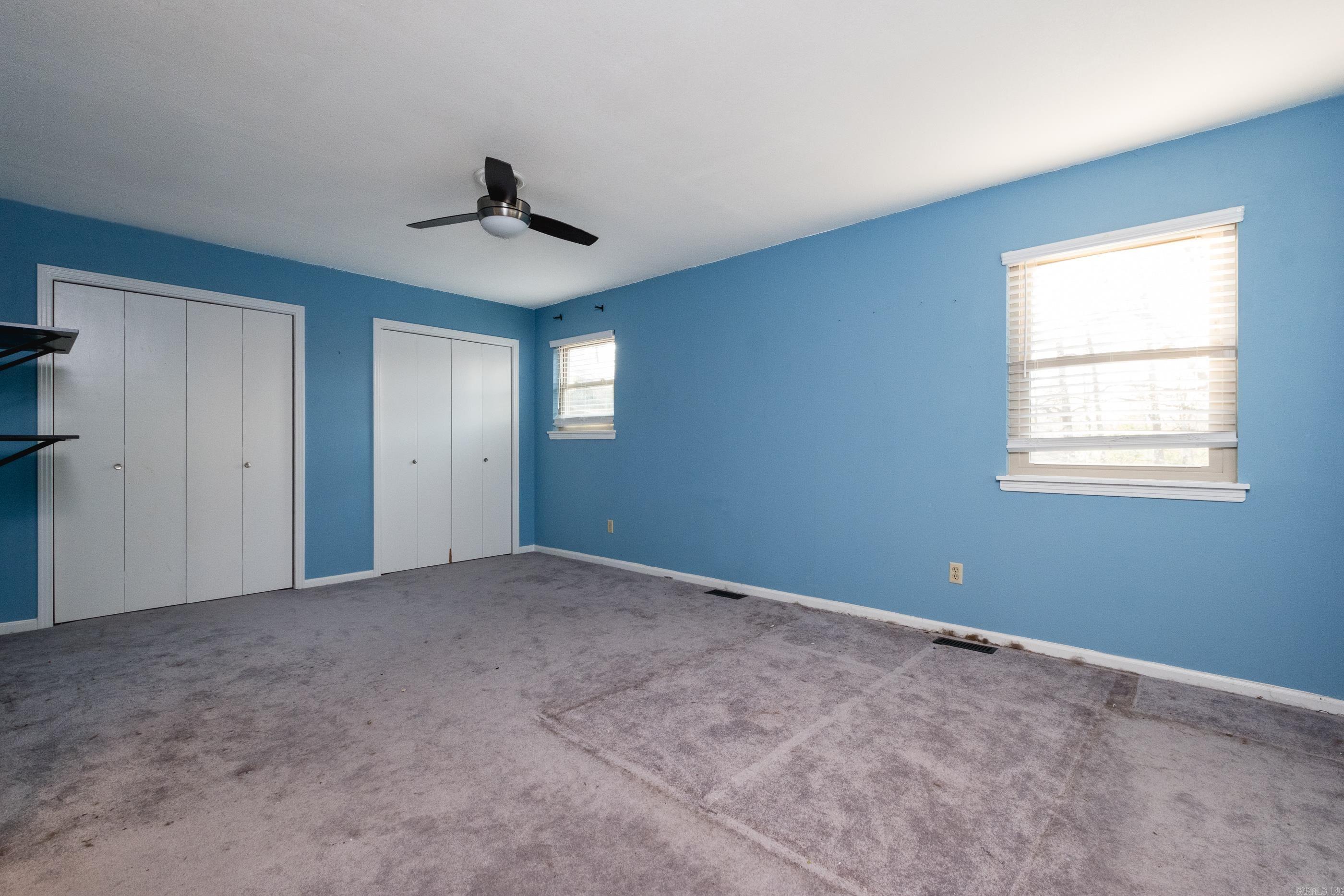 SPRING VALLEY MANOR - Residential