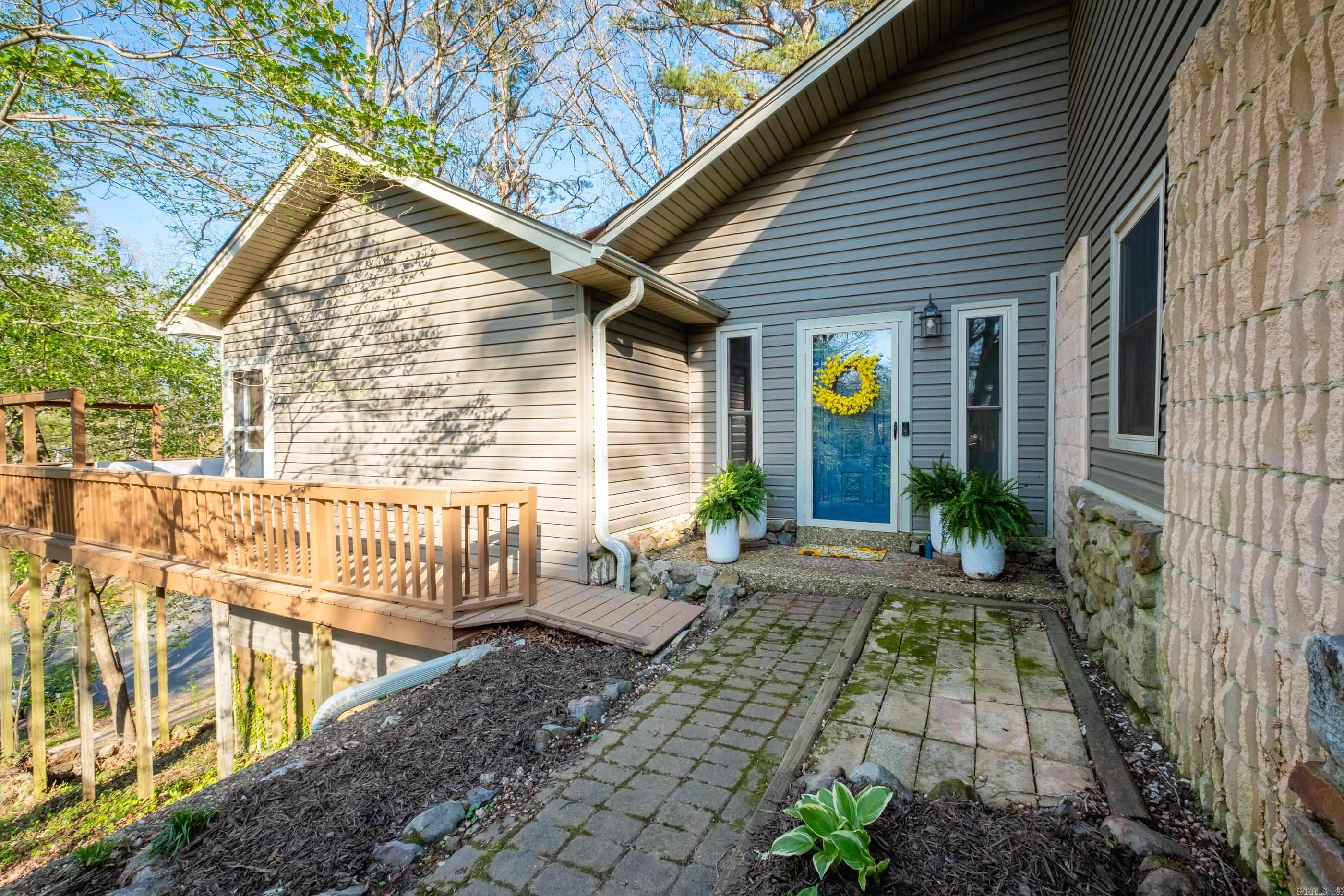 SPRING VALLEY MANOR - Residential