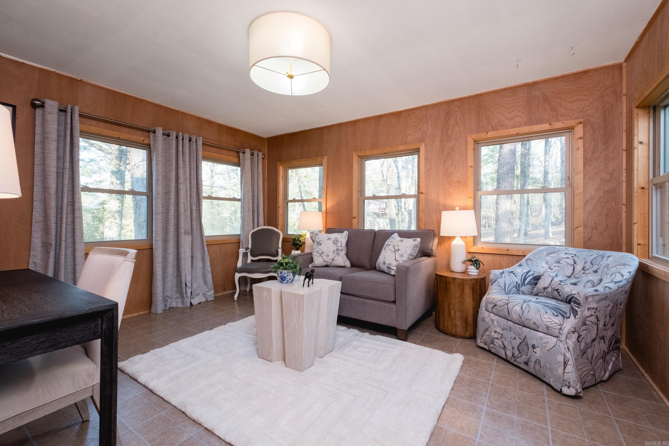 SPRING VALLEY MANOR - Residential