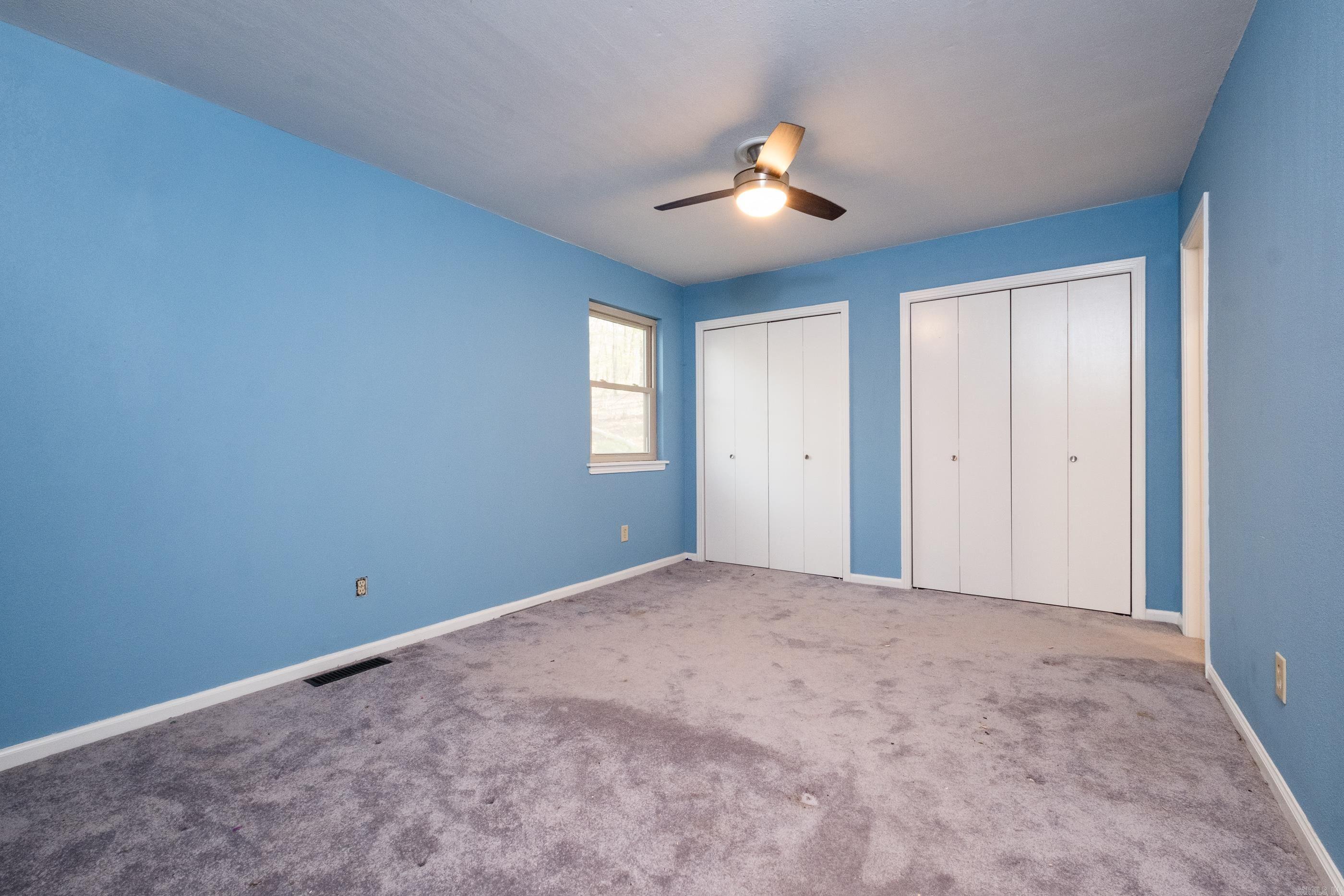 SPRING VALLEY MANOR - Residential