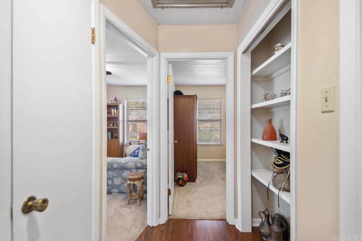 INDIAN HILLS - Residential